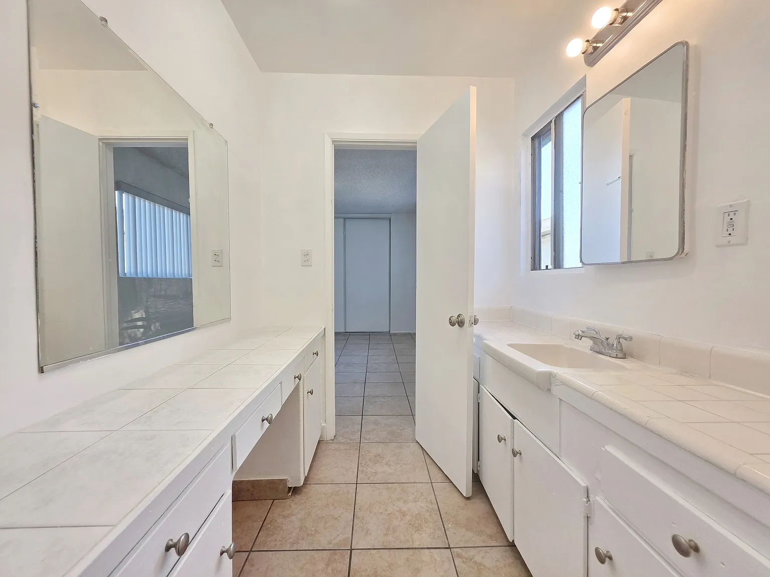 2 bed, $2,290 — Photo 3