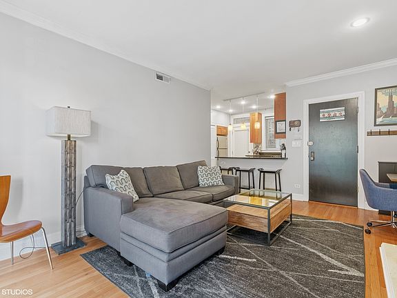 5th image of 1258 W Winona St APT 3B