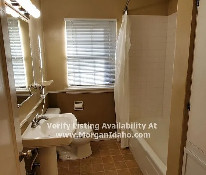 1501 W Dewey St — Photo 4