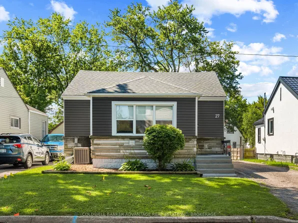 27 Achilles Ave, Welland, ON L3B 4S3