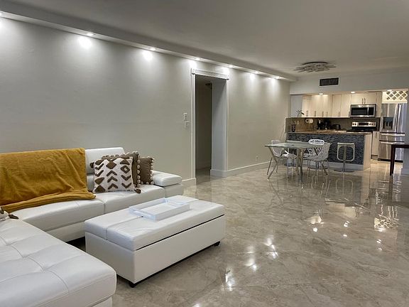 5th image of 3725 S Ocean Dr APT 1402