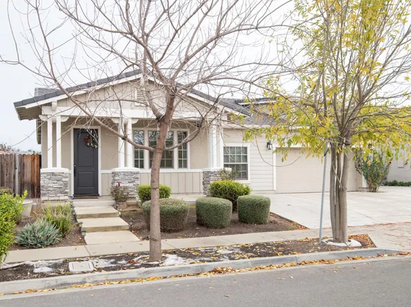 132 Lemon Blossom Ln, Patterson, CA 95363