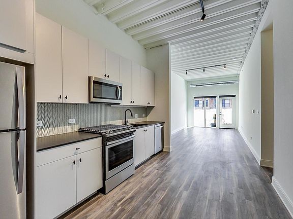 4th image of 1755 N Milwaukee Ave #505