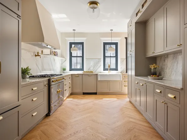 198 Putnam Avenue image 5 of 23