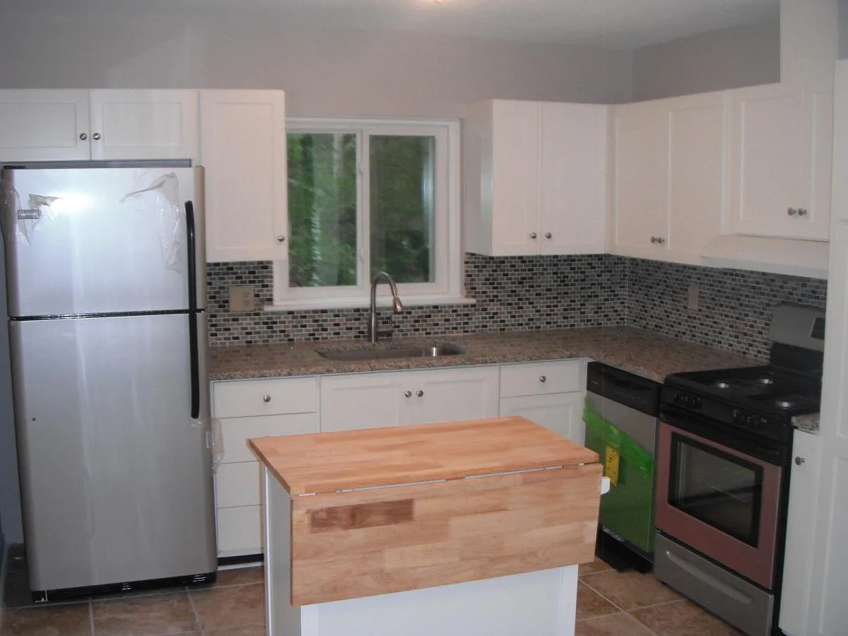 Building Photo - 334 Wesley Dr
