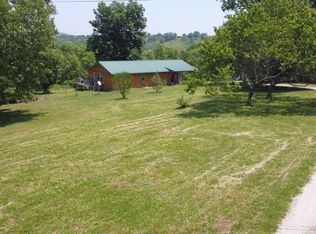 333 Bobcat Ln, Oldfield, MO 65720