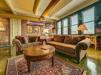 1 Bedroom Condo for Rent