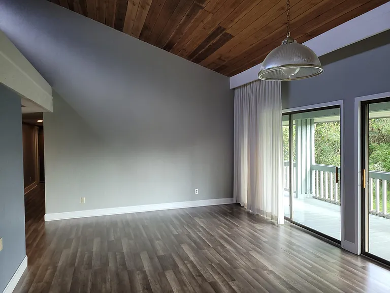 667 Olde Camelot Cir #667 — Photo 7