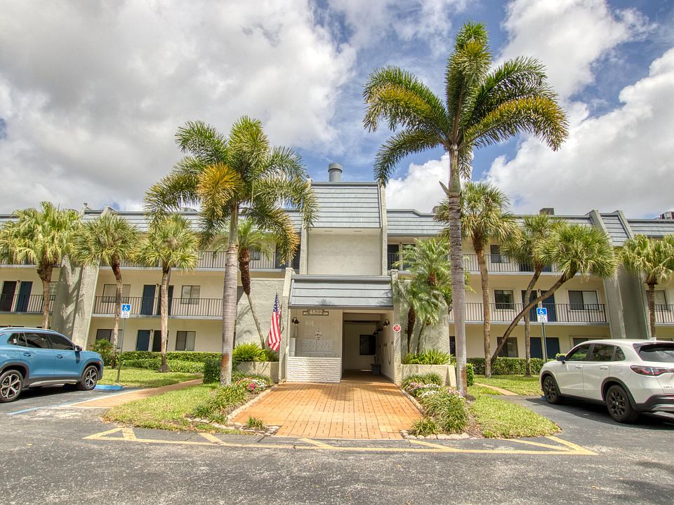 1st image of 4832 Esedra Court #204