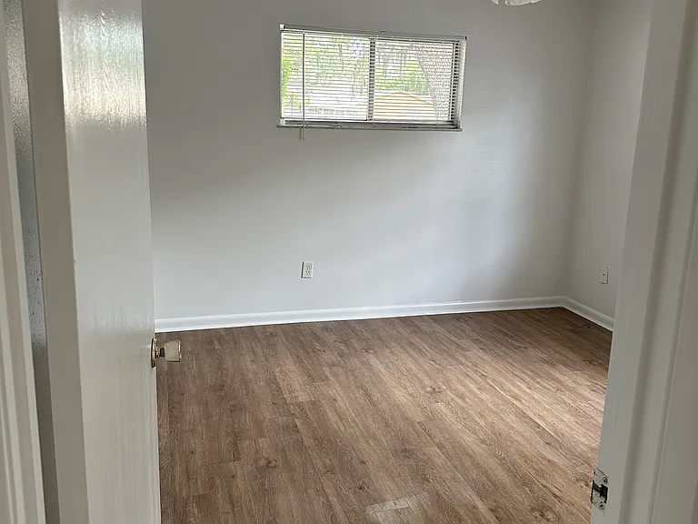 10125 Arbor Ridge Trl — Photo 8