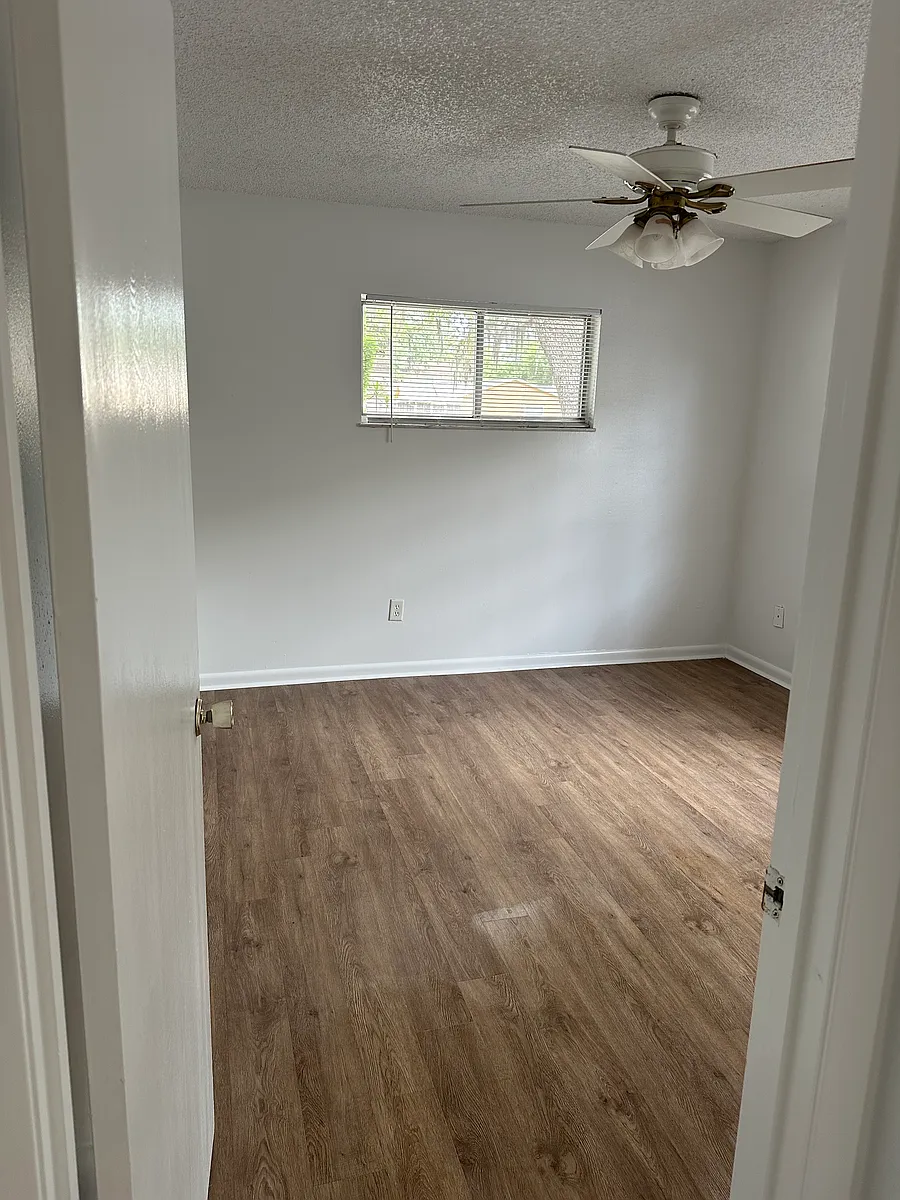 Building Photo - 10125 Arbor Ridge Trl