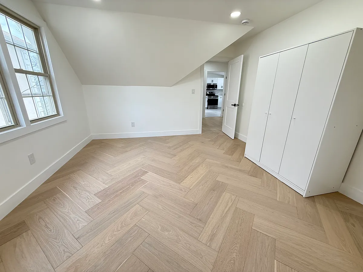 Building Photo - 63 Bryant Ave #2