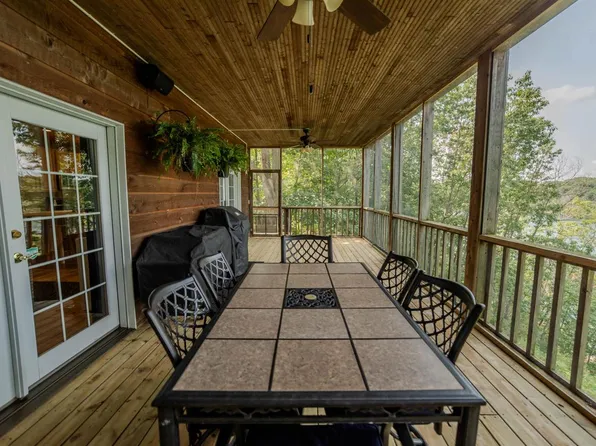 328 Fish Lane, Oxford, WI 53952