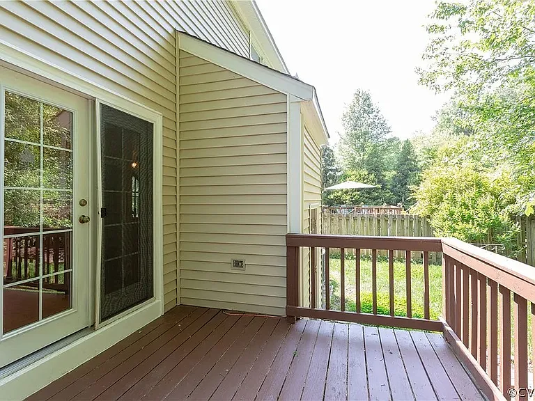8908 Castle Point Dr — Photo 18
