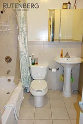 Rented by R New York