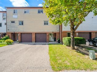 650 Childs Dr #5, Milton, ON L9T 3N8