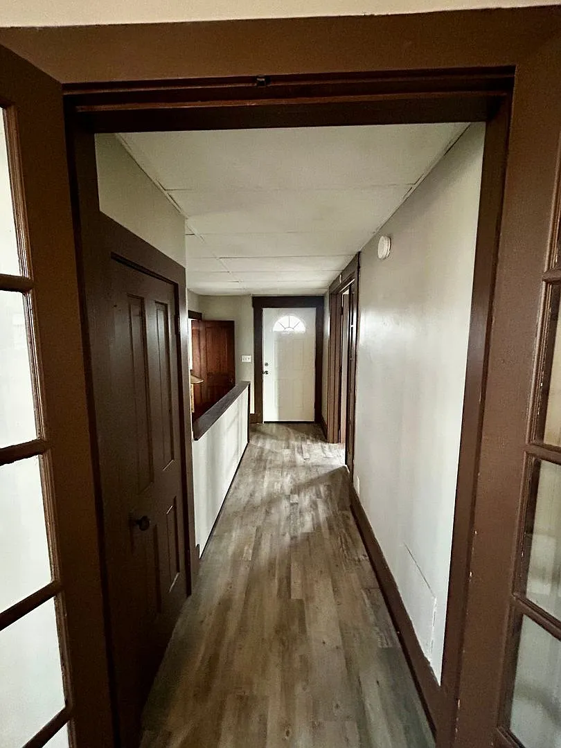 283 W Main Street — Photo 2