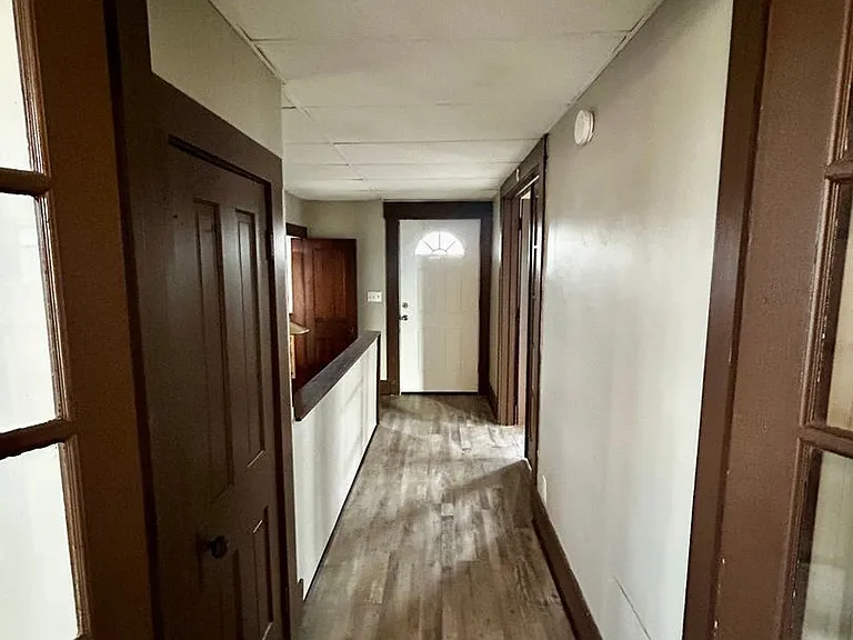 283 W Main Street — Photo 2