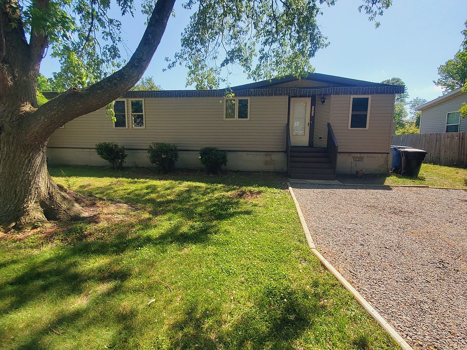 1st image of 1217 Skylark Dr