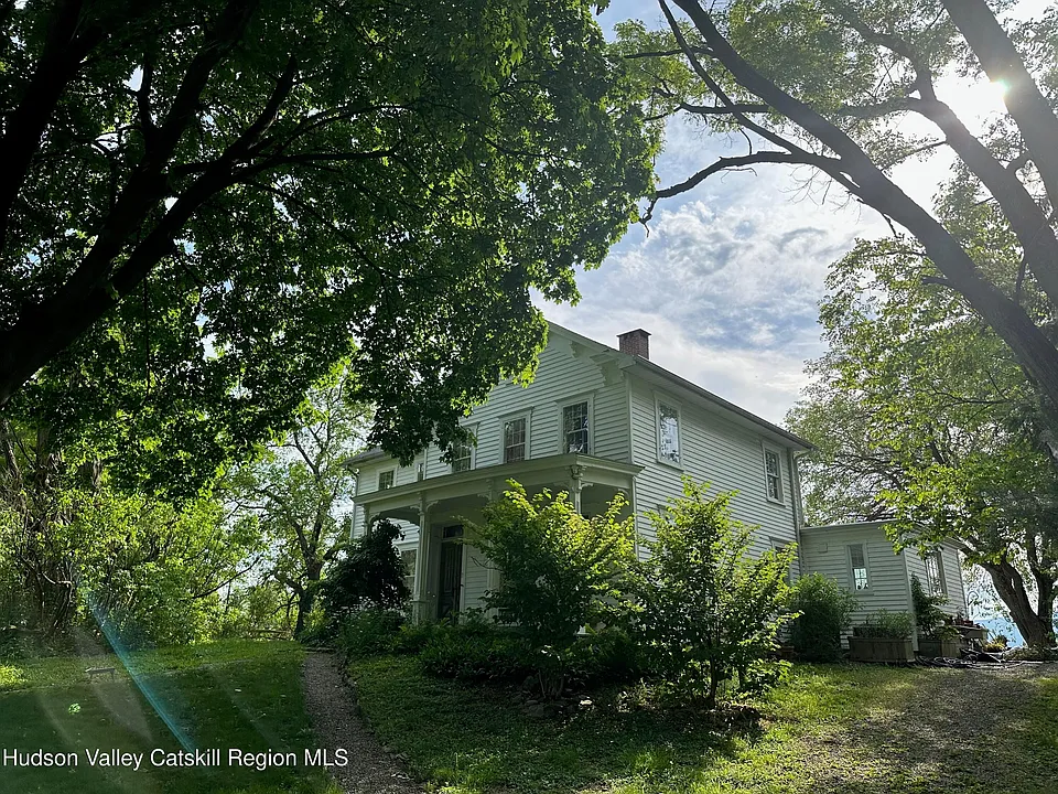 145 E Camp Rd
