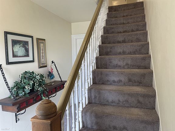 E70DEA9B-4D45-45FE-A0AD-281018CCA84D