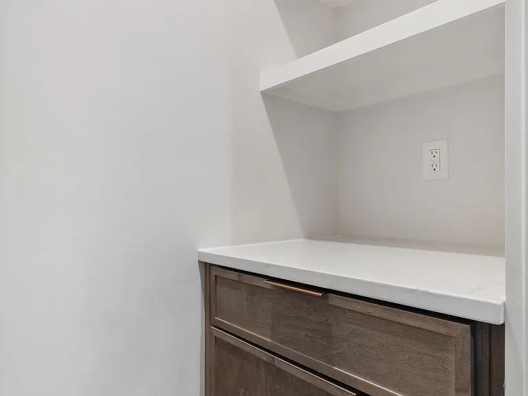 1502 Sevier Ct — Photo 25
