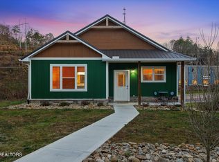 1012 Pinyon Cir, Pigeon Forge, TN 37863