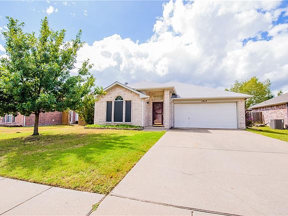2nd image of 1217 Gray Dawn Dr