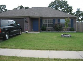 1541 Forest Dr, Centerton, AR 72719