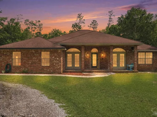 5111 Pilgrim Trl W, Molino, FL 32577