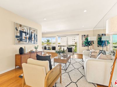 3756 Lockland Dr APT C, Los Angeles, CA, 90008