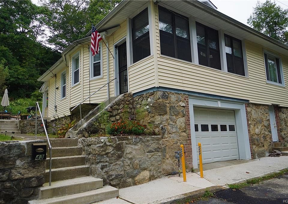 1st image of 43 Oak Ave