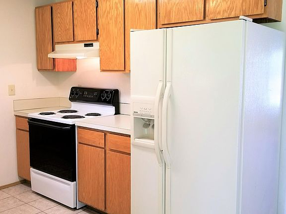 4th image of 18315 7th St E #18315