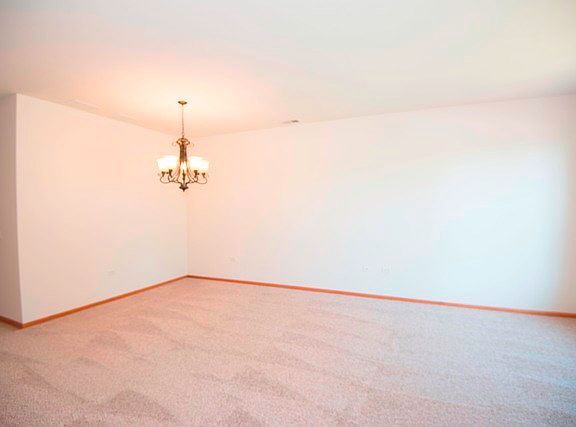 3rd image of 17028 Mendota Dr