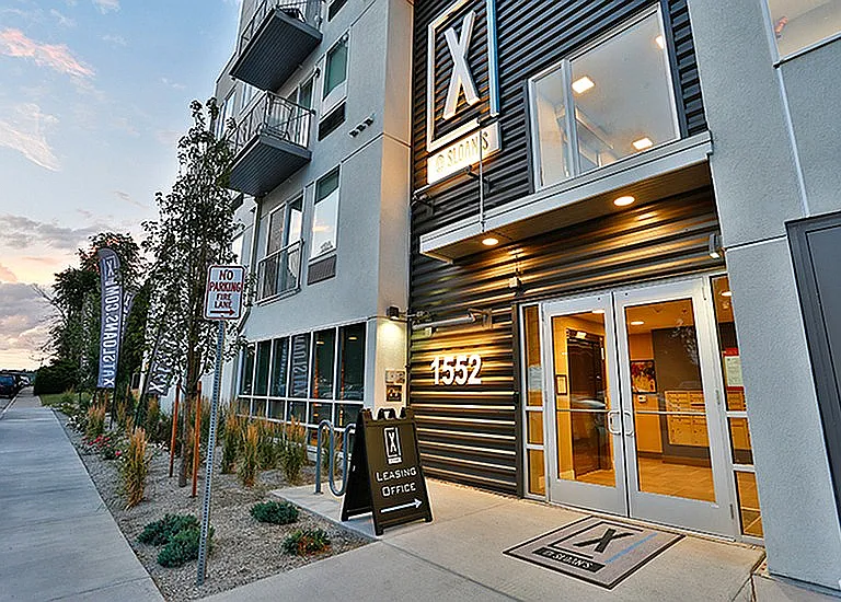 ba_xatsloans_exterior2_800x550
