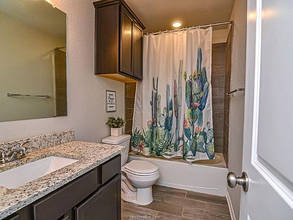 3rd image of 2104 Markley Dr
