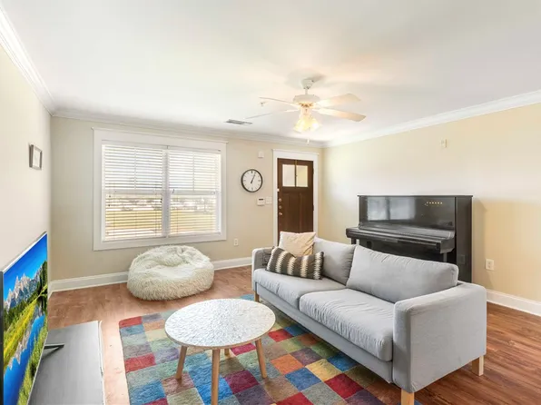 1725 Harvey Mitchell Pkwy S APT 2112, College Station, TX 77840