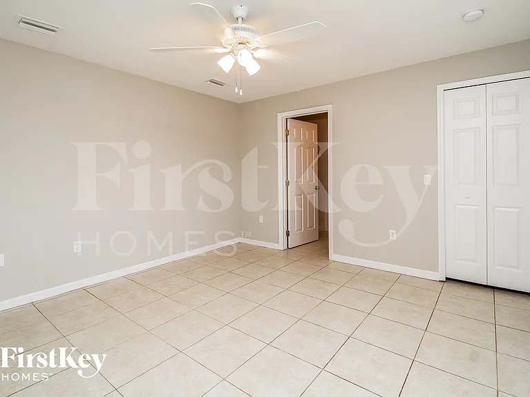 421 Dove Dr — Photo 8