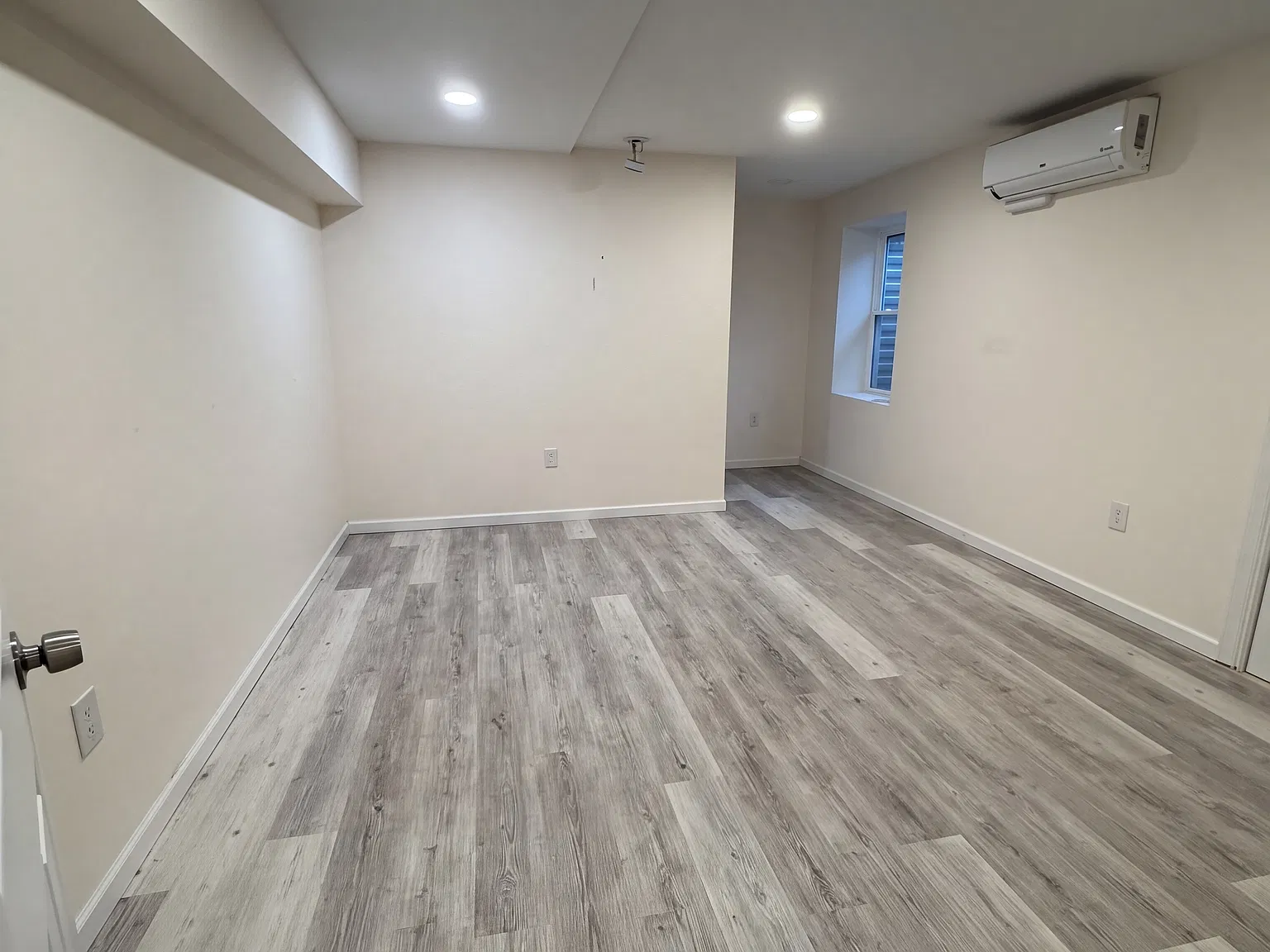 1 bed, $2,000 — Photo 3