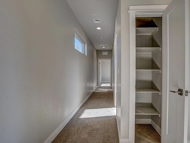 817 Cherokee Dr — Photo 17