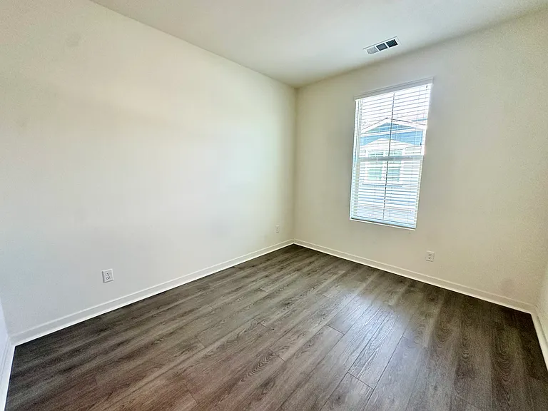 115 Red Brick Dr #3 — Photo 32