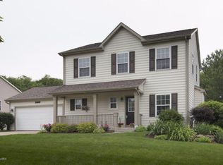 6055 Andover Woods Rd, Portage, MI 49024