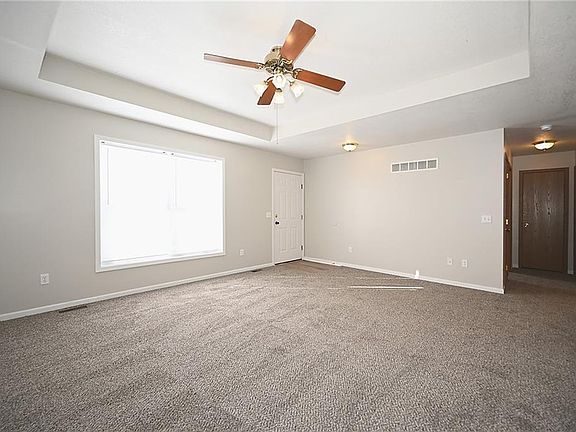 5th image of 604 N Clark Ave