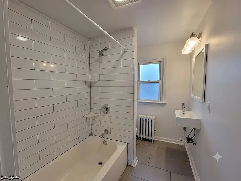 18 Olive St #3 — Photo 16