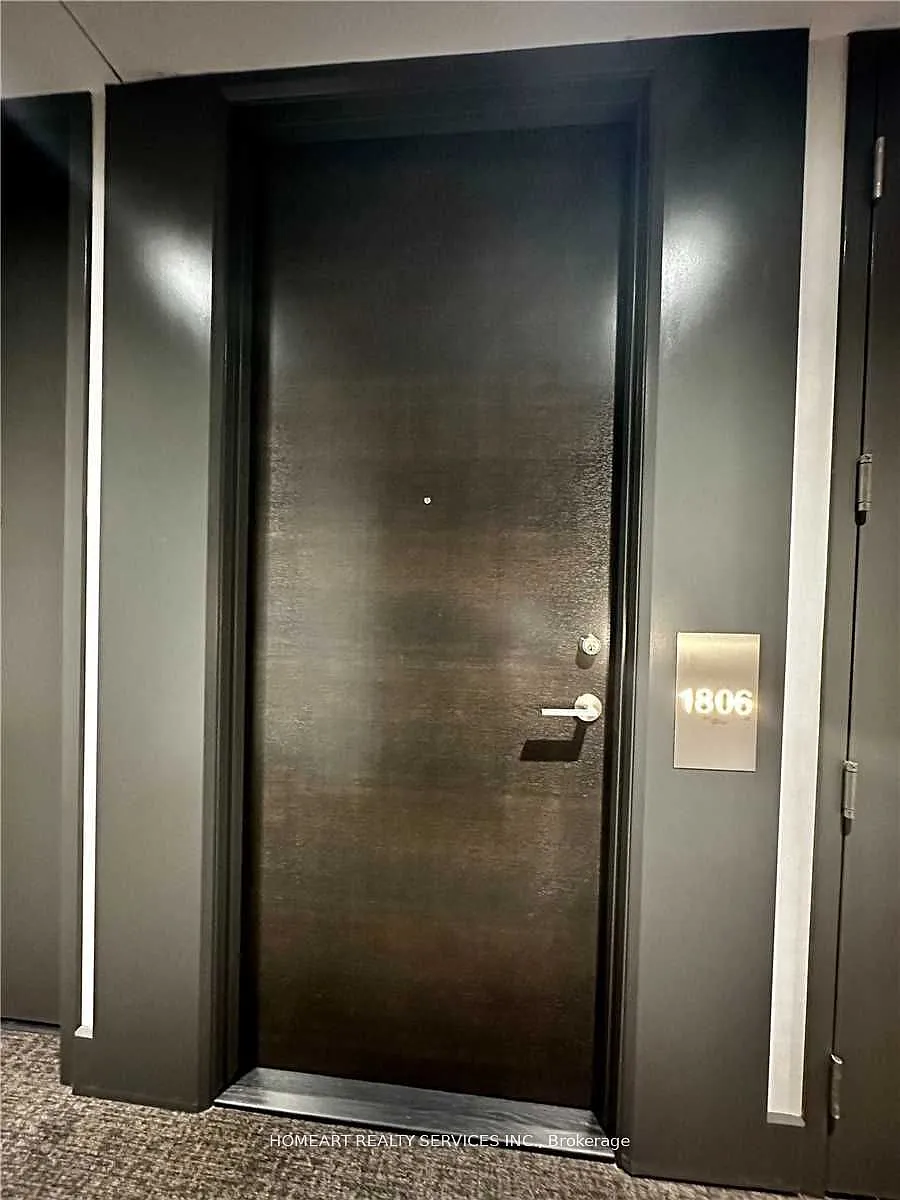 Building Photo - 3 Rosewater St #1806W
