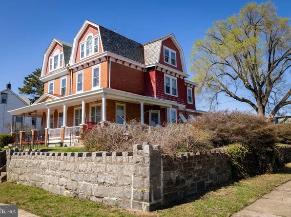 441 Hoffnagle St, Philadelphia, PA 19111