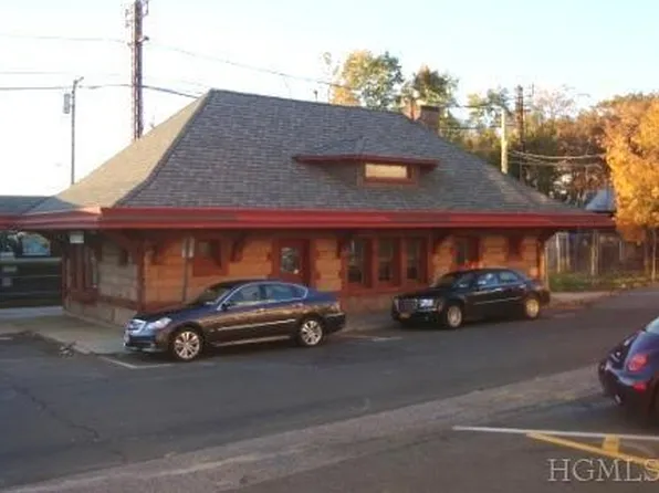 7 N Astor St, Irvington, NY 10533