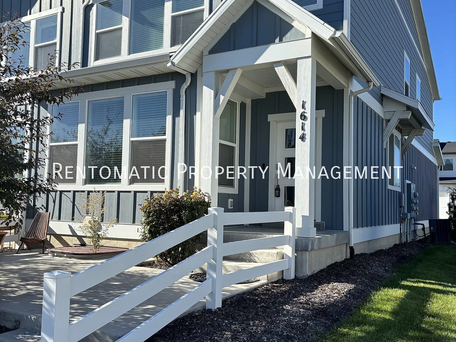4 bed, 2.5 bath, 2804 sqft, $2,899 — Photo 2