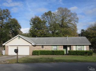5140 Trenton Dr, Pace, FL 32571