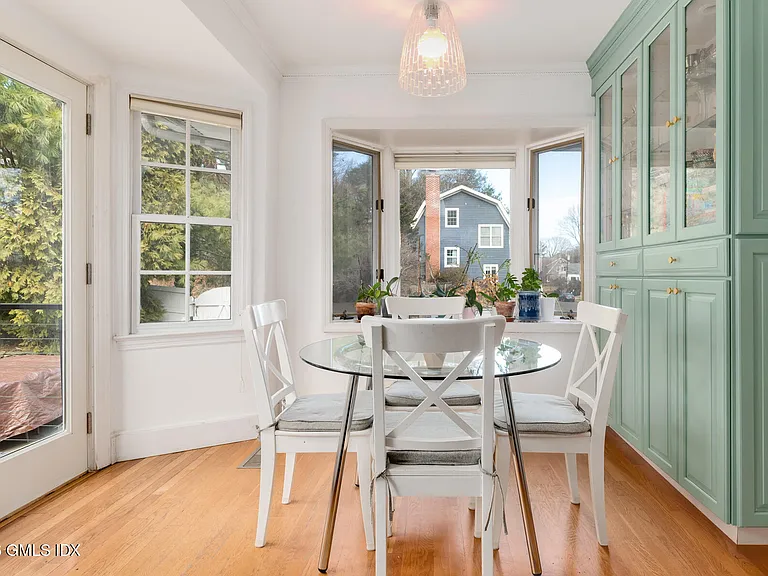 51 Glen Rd — Photo 12